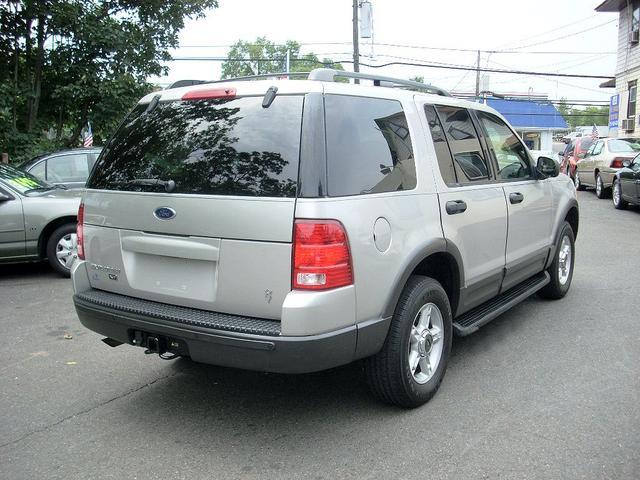 Ford Explorer 2003 photo 3