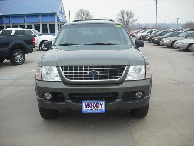 Ford Explorer 2003 photo 2