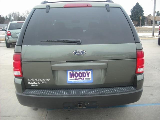Ford Explorer 2003 photo 1