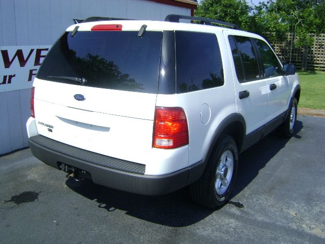 Ford Explorer 2003 photo 4