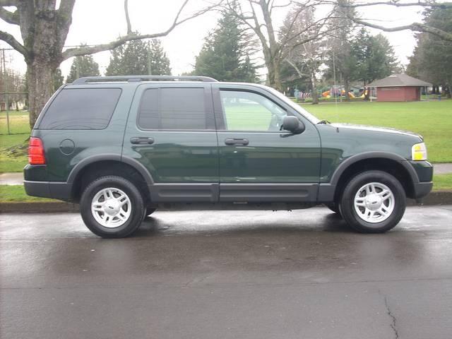 Ford Explorer 2003 photo 2