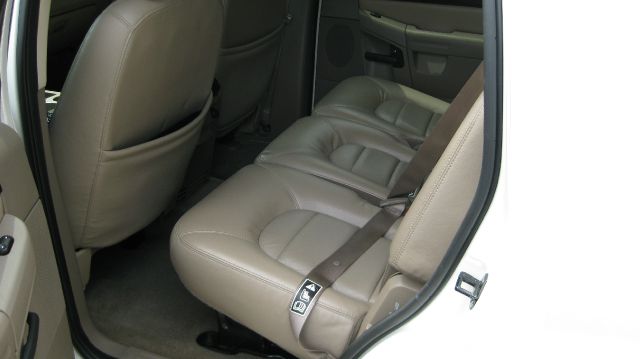 Ford Explorer 2003 photo 8