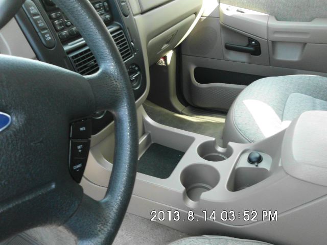 Ford Explorer 2003 photo 1