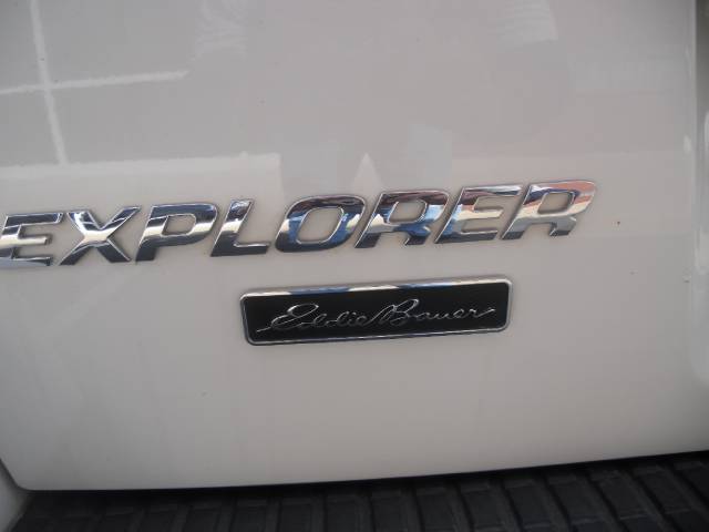 Ford Explorer 2003 photo 4