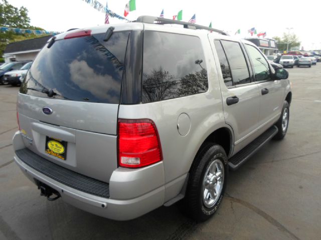Ford Explorer 2004 photo 5