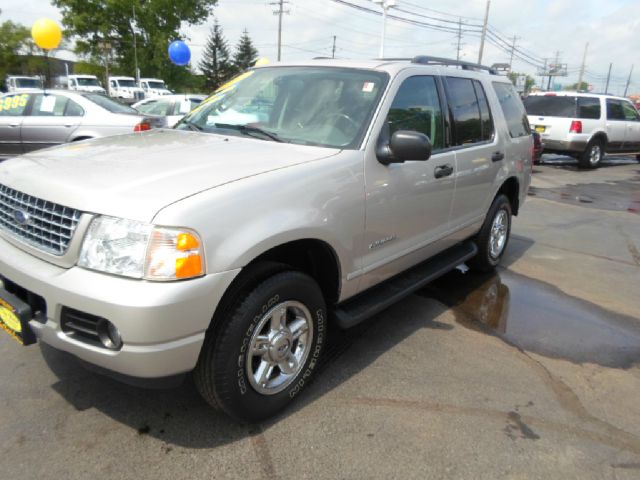 Ford Explorer 2004 photo 9