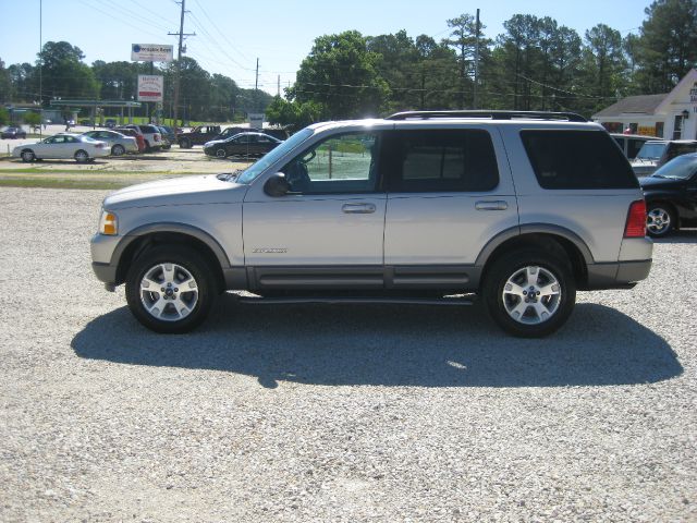 Ford Explorer 2004 photo 12