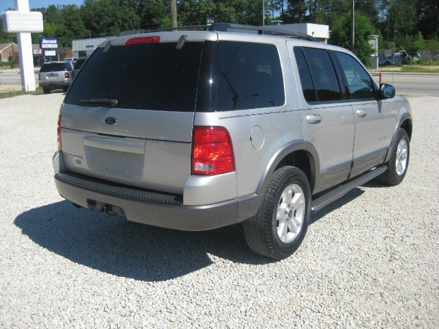 Ford Explorer 2004 photo 13