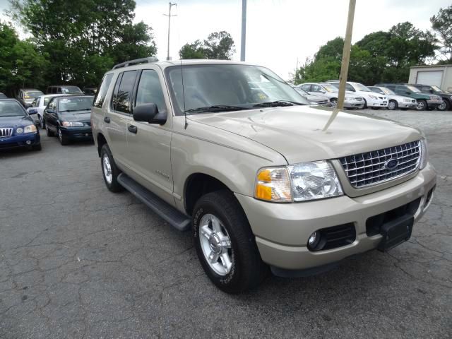 Ford Explorer 2004 photo 1