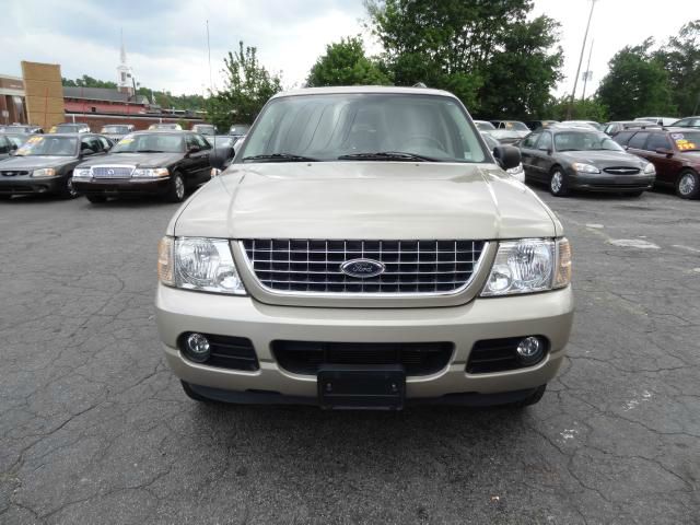 Ford Explorer 2004 photo 2