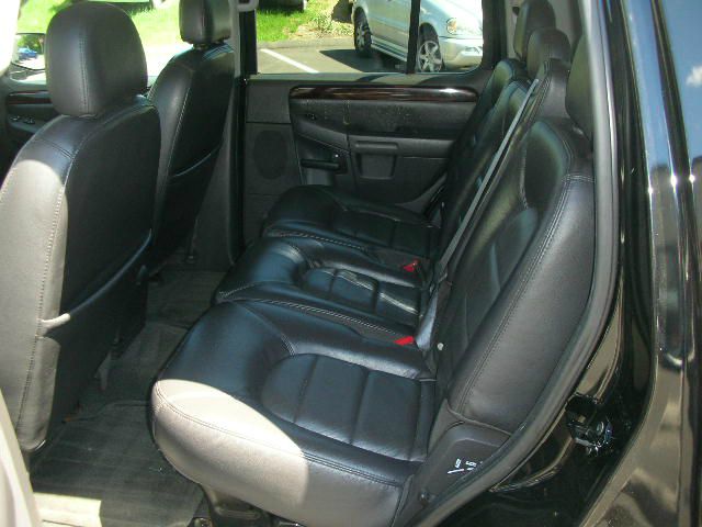 Ford Explorer 2004 photo 19
