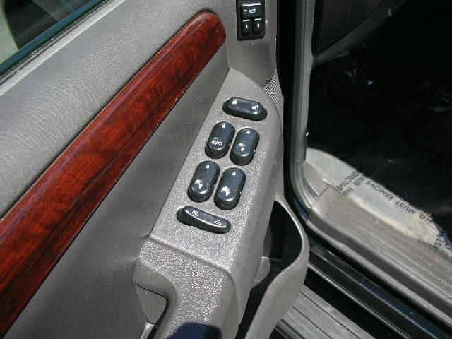Ford Explorer 2004 photo 9