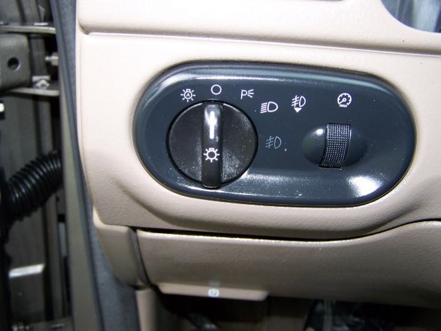 Ford Explorer 2004 photo 14