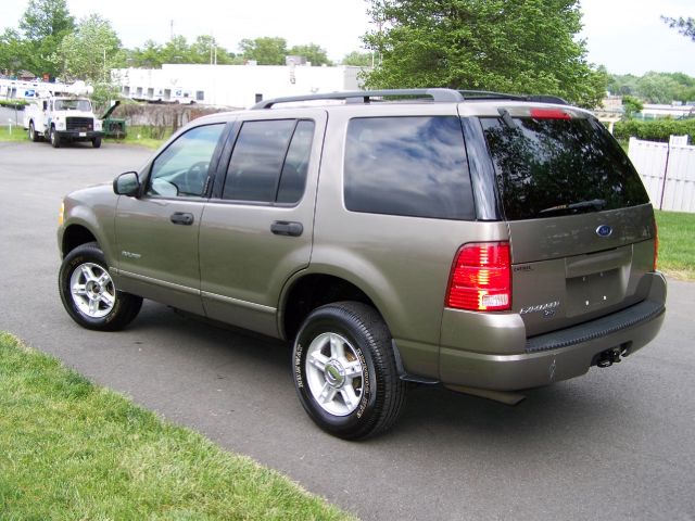 Ford Explorer 2004 photo 20