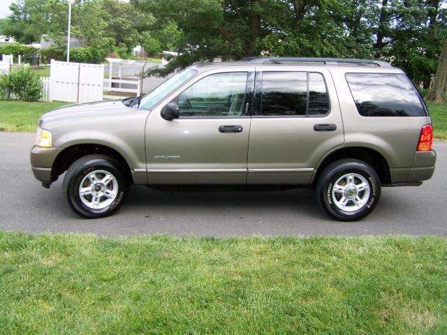 Ford Explorer 2004 photo 22