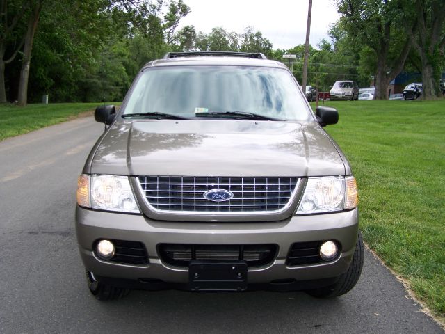 Ford Explorer 2004 photo 23