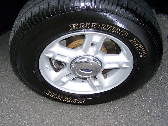 Ford Explorer 2004 photo 8