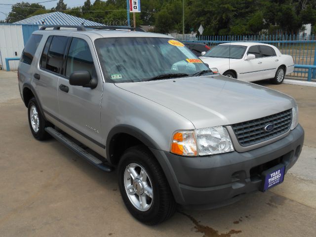 Ford Explorer 2004 photo 4