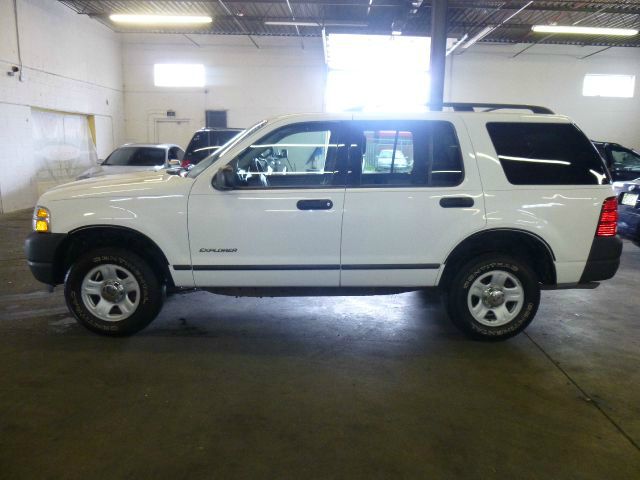 Ford Explorer 2004 photo 8