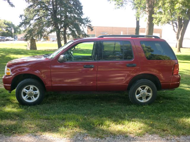 Ford Explorer 2004 photo 4
