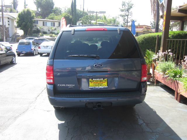 Ford Explorer 2004 photo 3