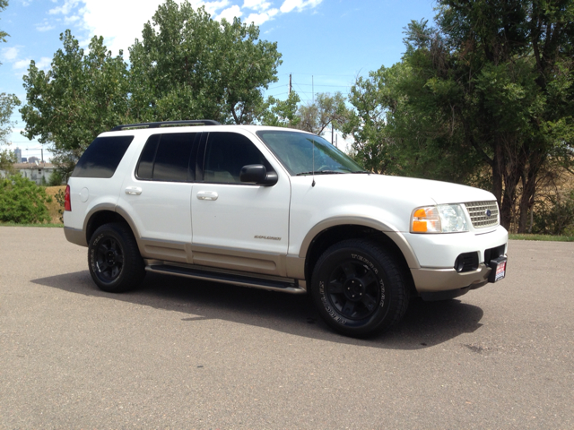 Ford Explorer 2004 photo 1