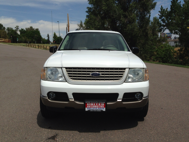 Ford Explorer 2004 photo 3