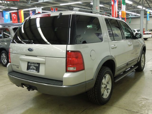 Ford Explorer 2004 photo 1