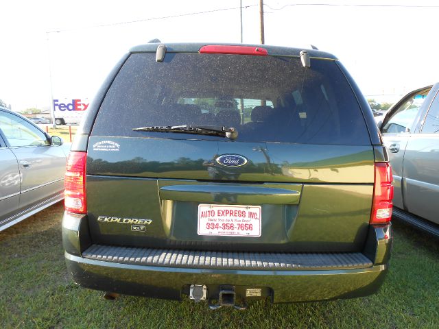 Ford Explorer 2004 photo 6