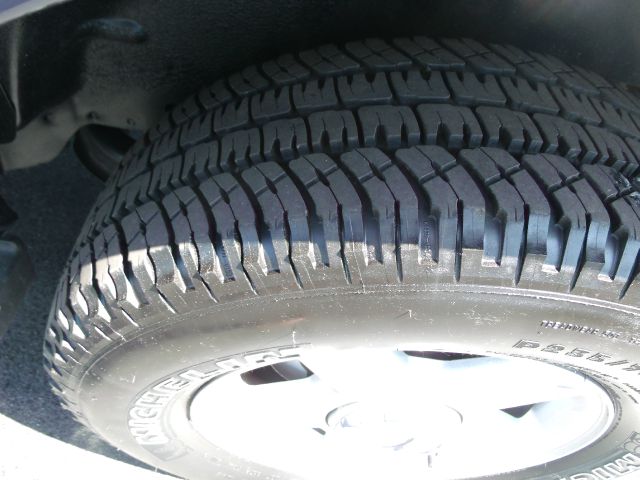 Ford Explorer 2004 photo 11