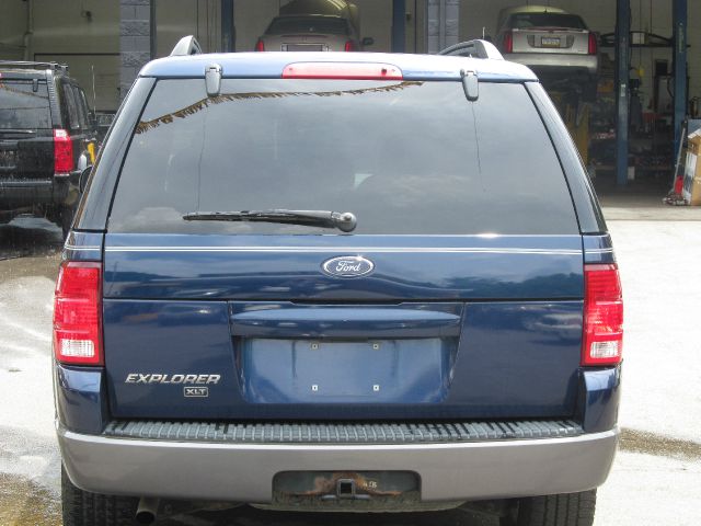 Ford Explorer 2004 photo 3
