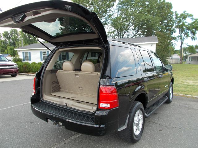 Ford Explorer LT EXT 15 SUV