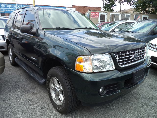 Ford Explorer 2004 photo 2
