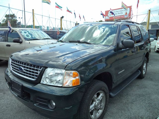 Ford Explorer 2004 photo 4