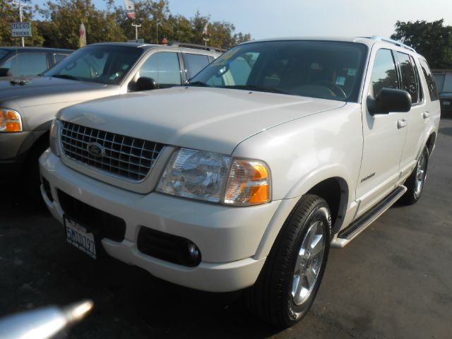 Ford Explorer 2004 photo 4