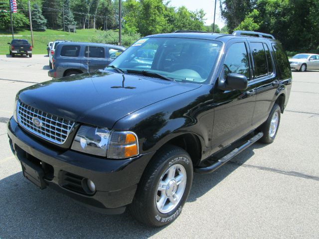 Ford Explorer 2004 photo 1