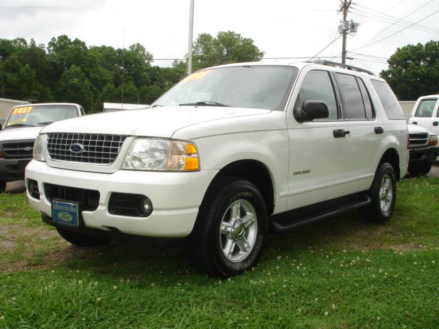 Ford Explorer 2004 photo 3