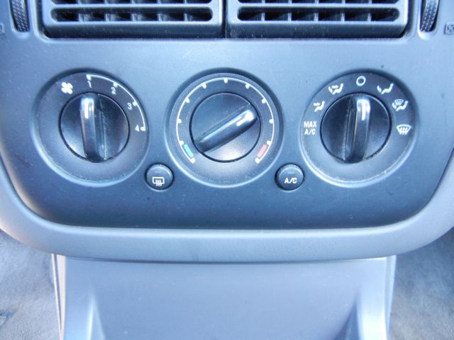 Ford Explorer 2004 photo 13
