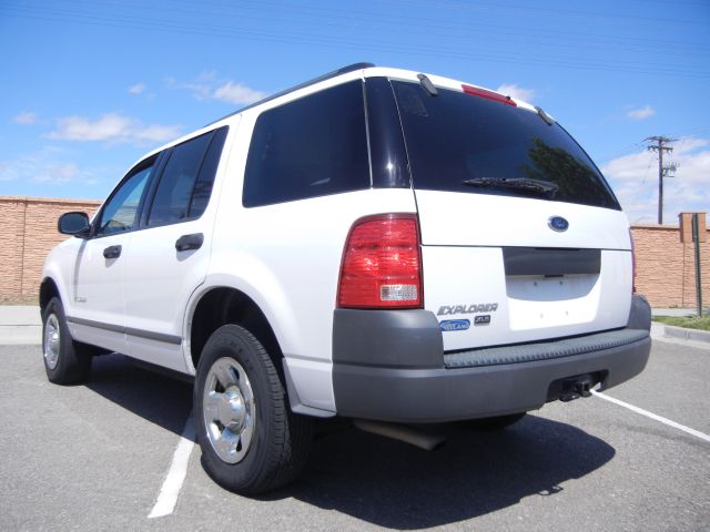 Ford Explorer 2004 photo 14