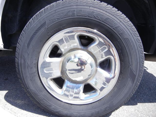 Ford Explorer 2004 photo 3