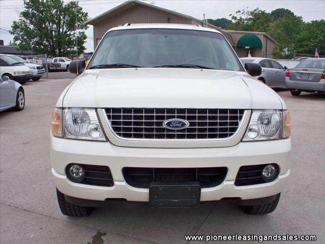 Ford Explorer 2004 photo 2