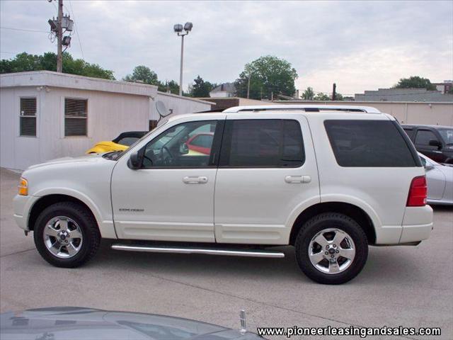 Ford Explorer 2004 photo 3
