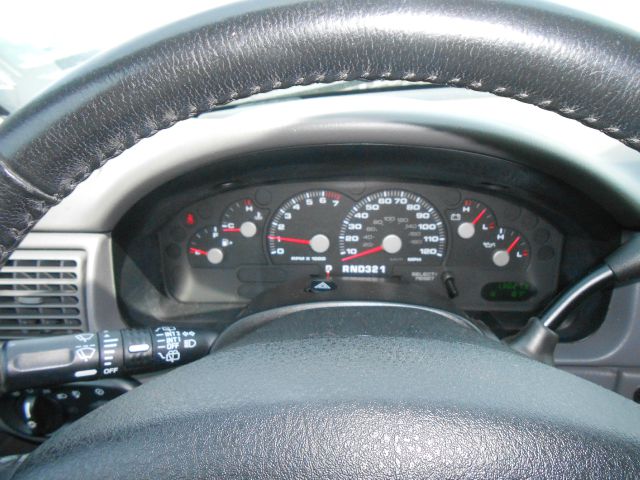 Ford Explorer 2004 photo 12