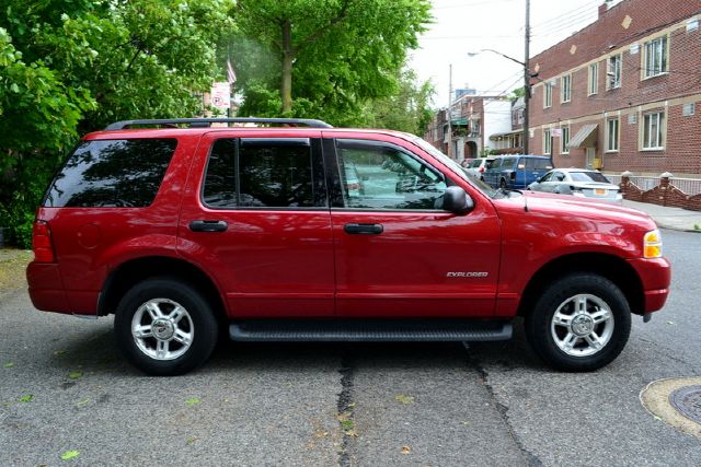 Ford Explorer 2004 photo 16