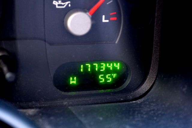 Ford Explorer 2004 photo 9