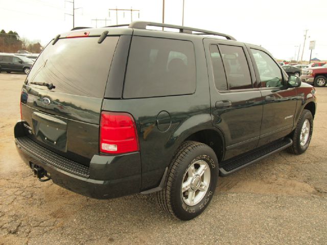 Ford Explorer 2004 photo 3