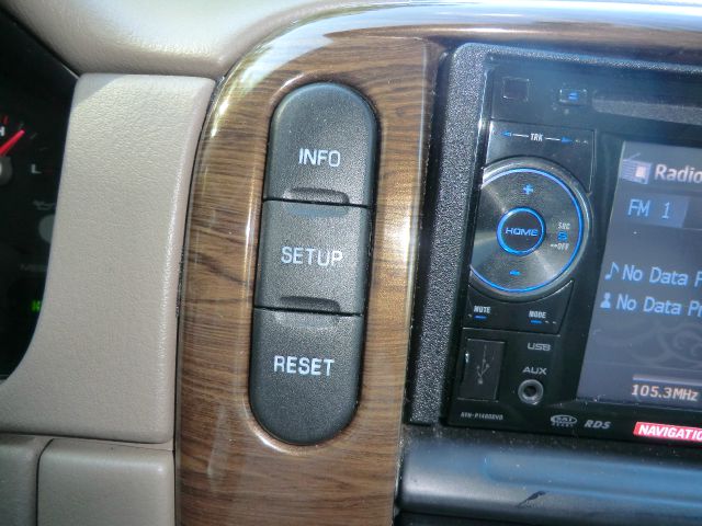 Ford Explorer 2004 photo 5