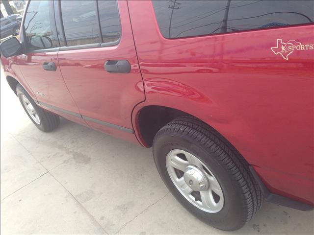 Ford Explorer 2004 photo 1