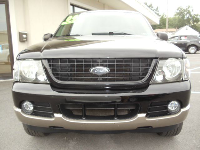 Ford Explorer 2004 photo 2