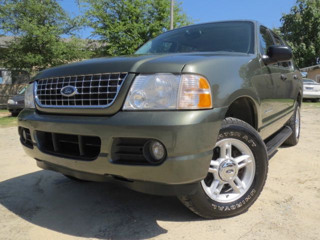 Ford Explorer 2004 photo 1